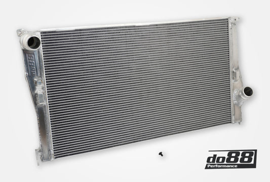 do88 07-13 BMW 135i/335i N54/N55 (E82/E88/E9X) Manual Radiator